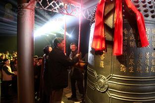 钟声 在线观看,在线共赏历史与现代的交响  第1张